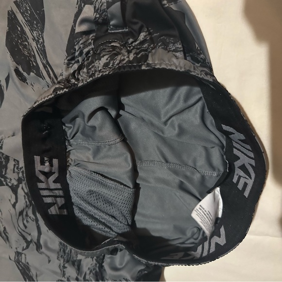 Nike Dri-Fit Marble Pattern Shorts Black/Grey Size Small Child - Picture 6 of 9